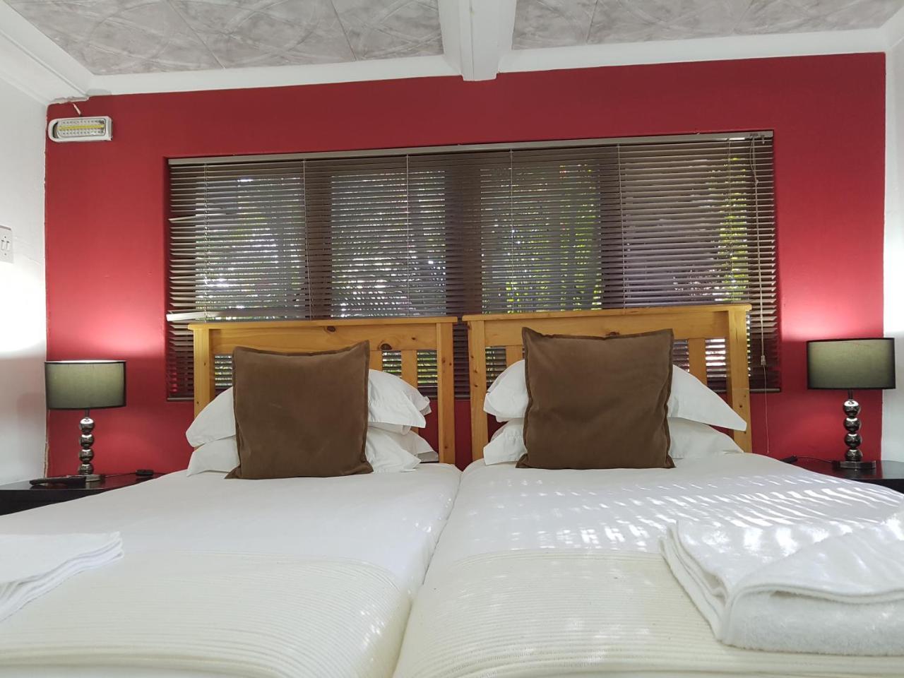 Knysna Herons Guest House Zewnętrze zdjęcie